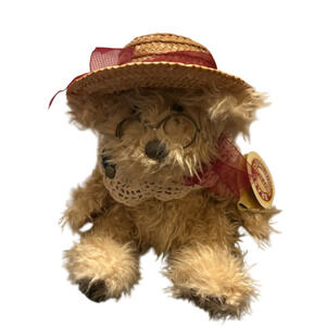 Vintage-Inspired Teddy with Straw Hat – Crochet Charm & Collector’s Appeal